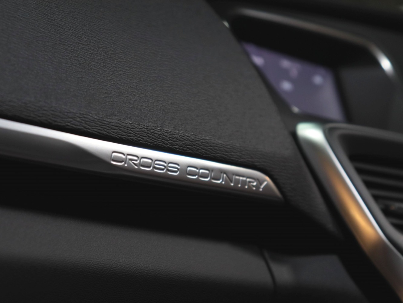 ボルボ　Ｖ４０クロスカントリー　Ｄ４　サマム