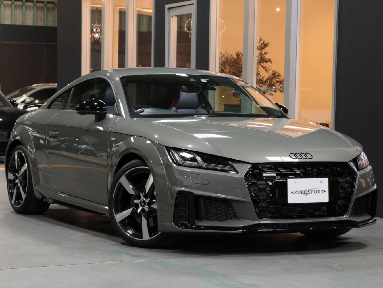 アウディ　ＴＴクーペ　コンペティションプラス　２００台限定車（クロノスグレー５０台限定）