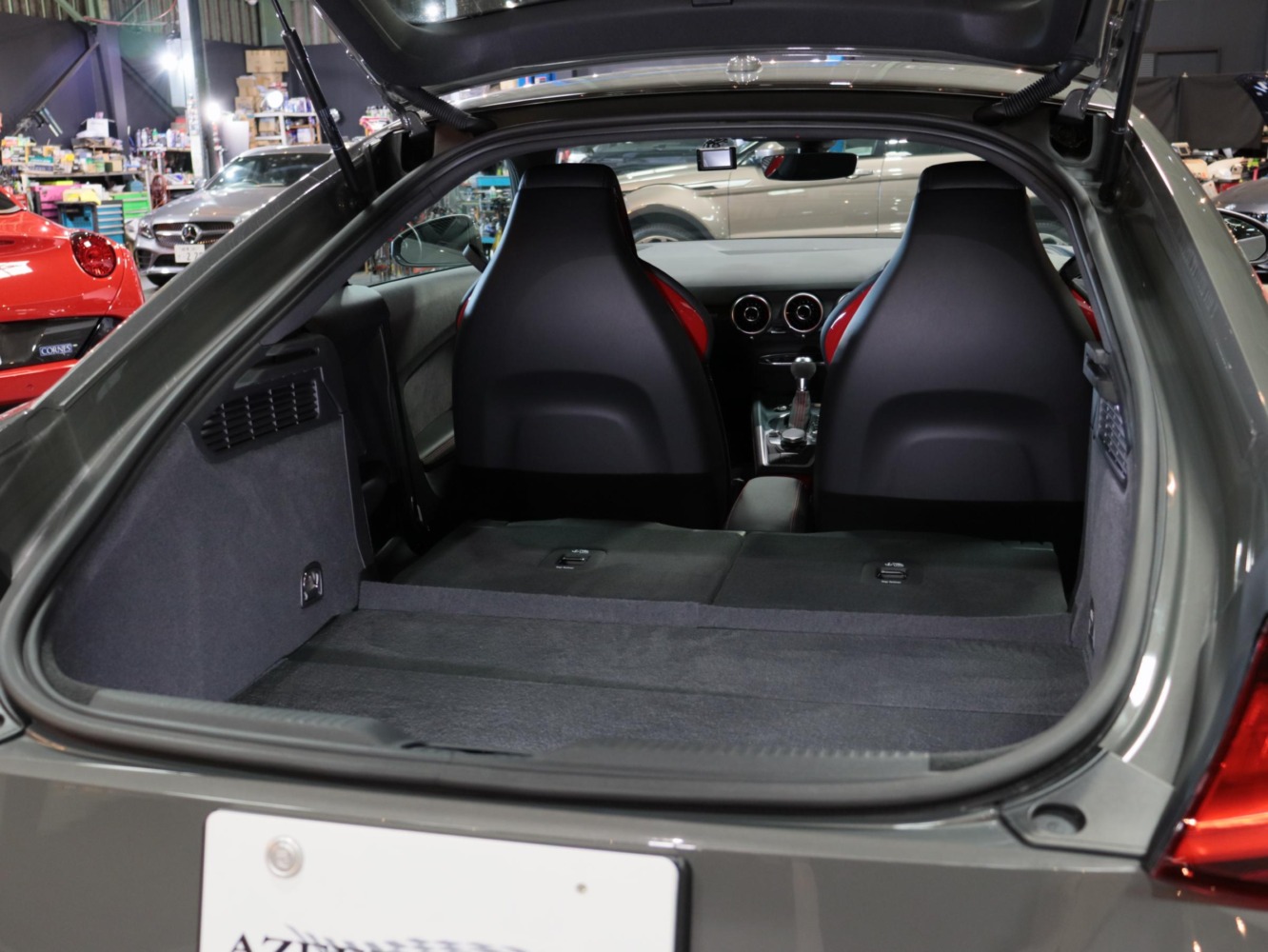 アウディ　ＴＴクーペ　コンペティションプラス　２００台限定車（クロノスグレー５０台限定）