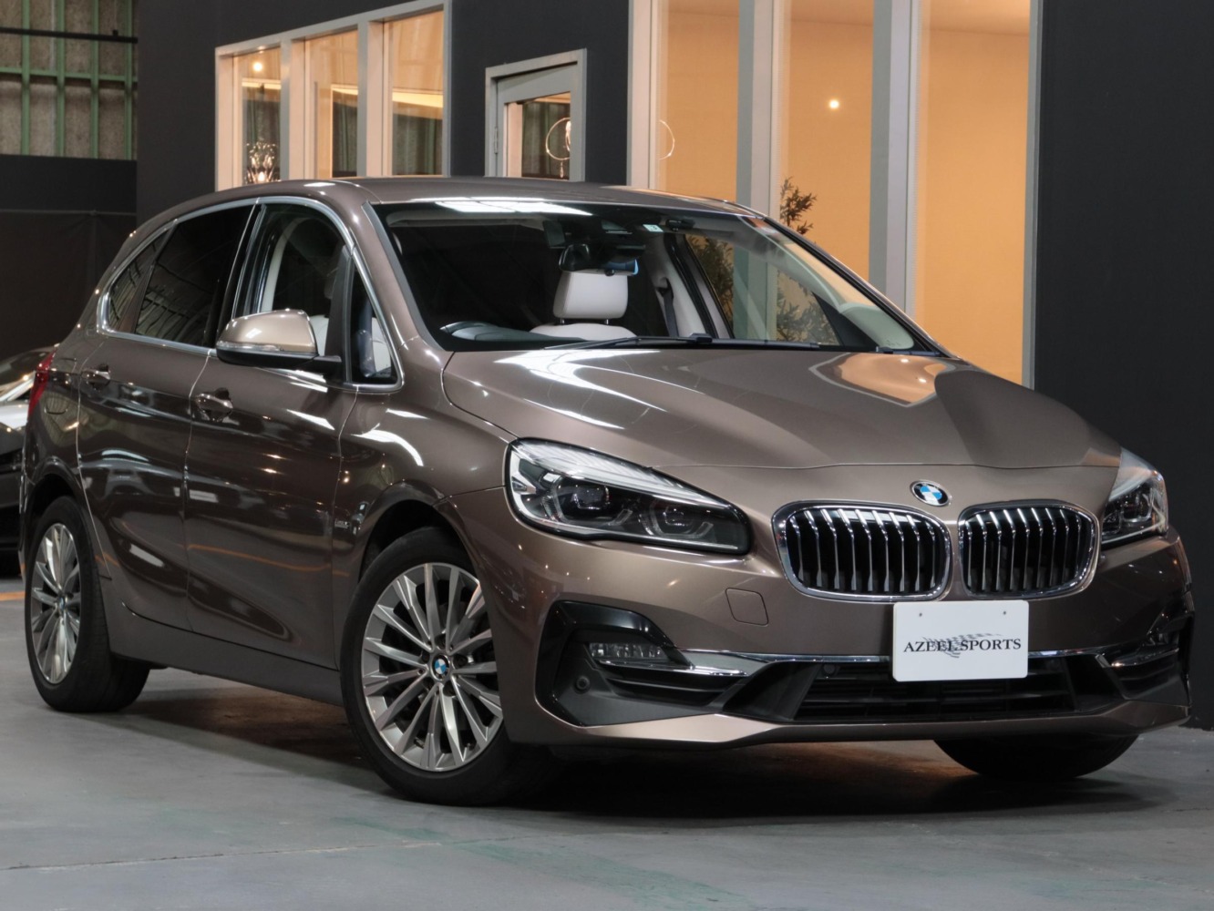 ＢＭＷ　２１８ｄ　アクティブツアラー　ラグジュアリー