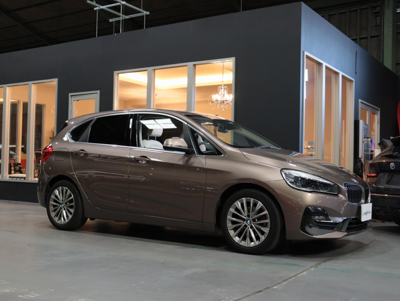 ＢＭＷ　２１８ｄ　アクティブツアラー　ラグジュアリー