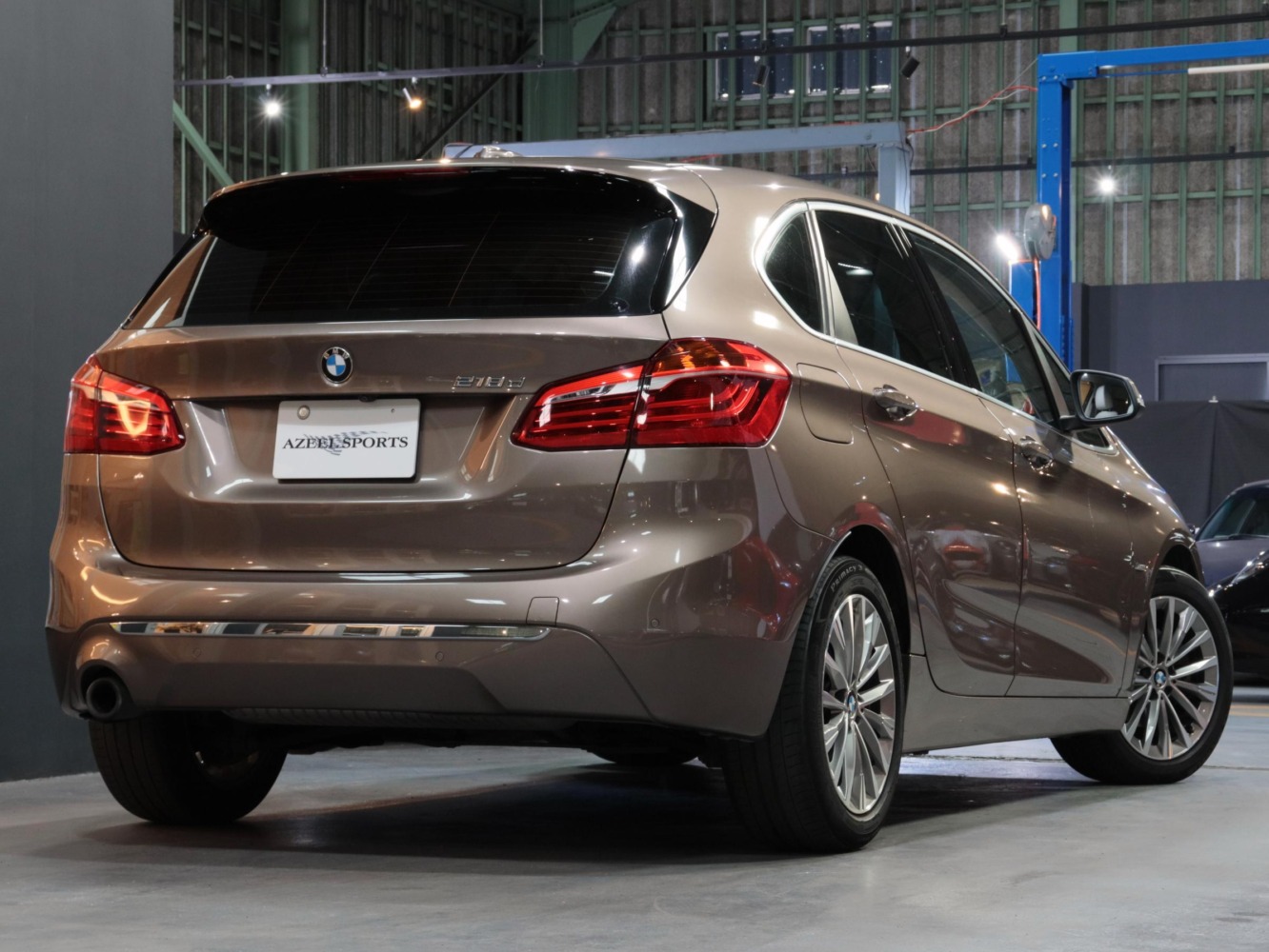 ＢＭＷ　２１８ｄ　アクティブツアラー　ラグジュアリー