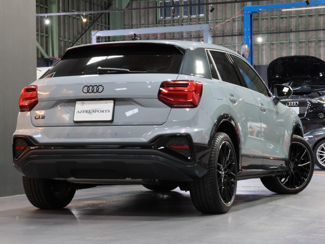 アウディ　Ｑ２　１ｓｔエディション　１２５台限定車