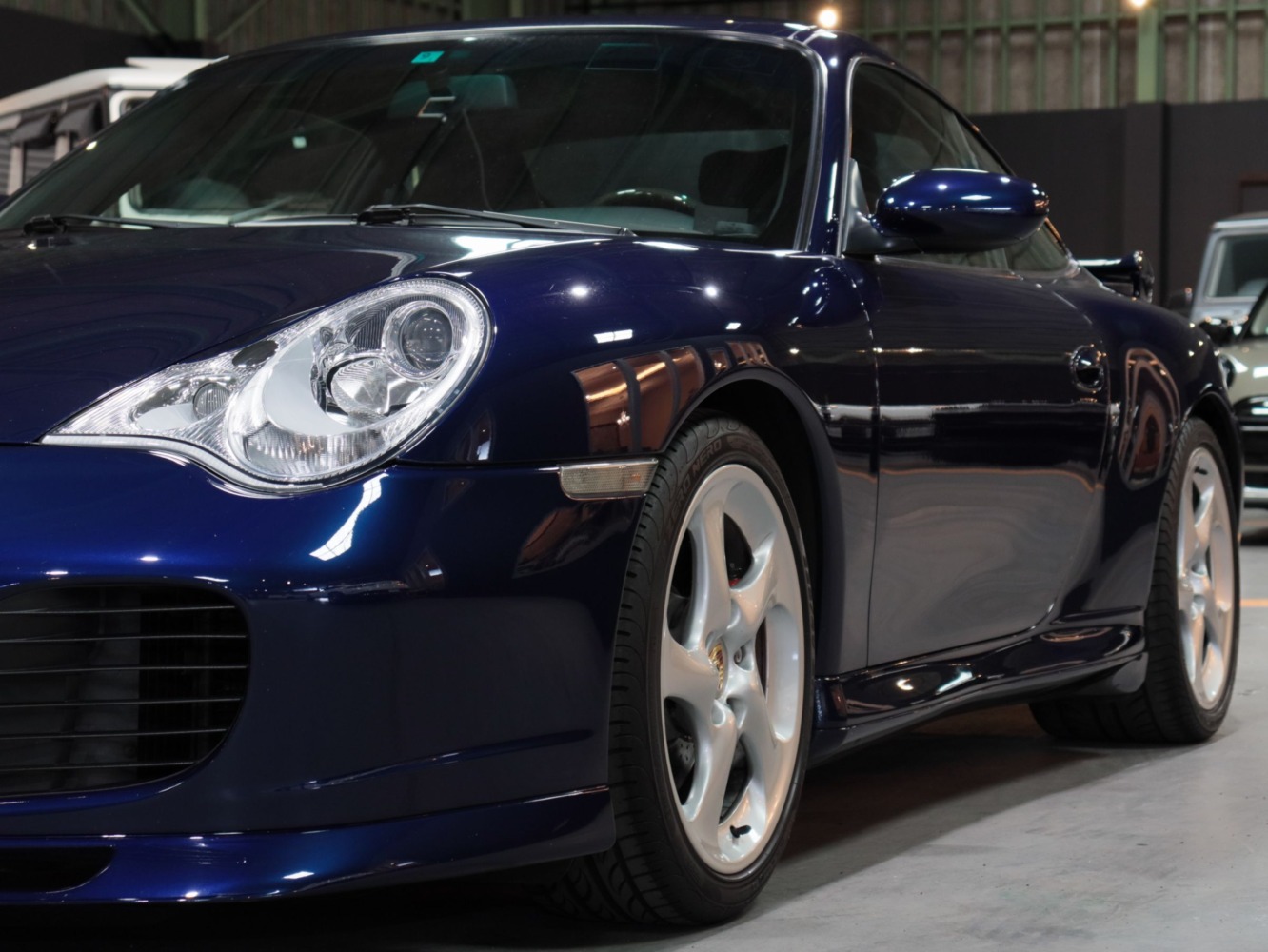 ポルシェ　９１１カレラ（９９６型後期モデル）　４Ｓ　