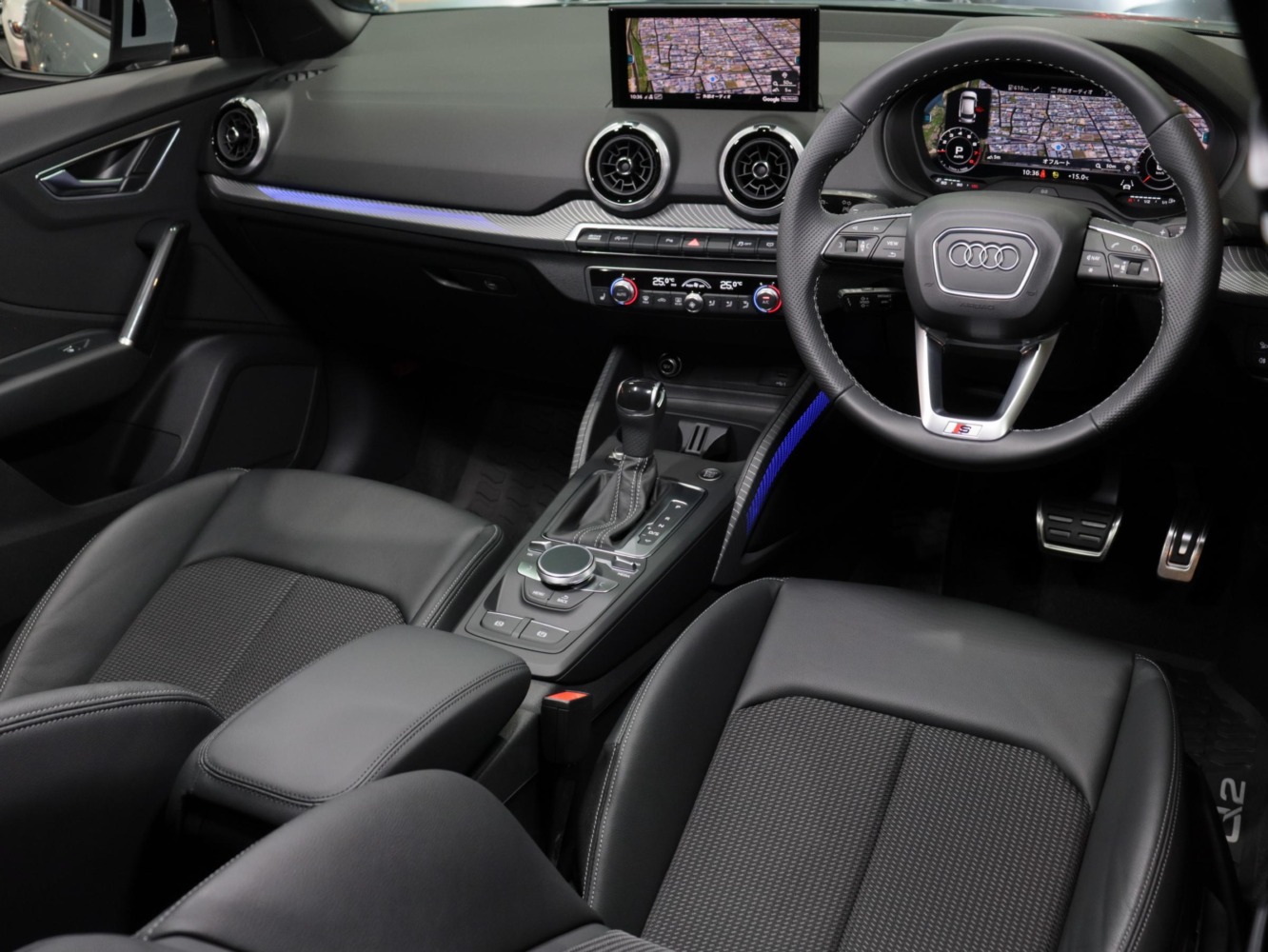 アウディ　Ｑ２　１ｓｔエディション　１２５台限定車