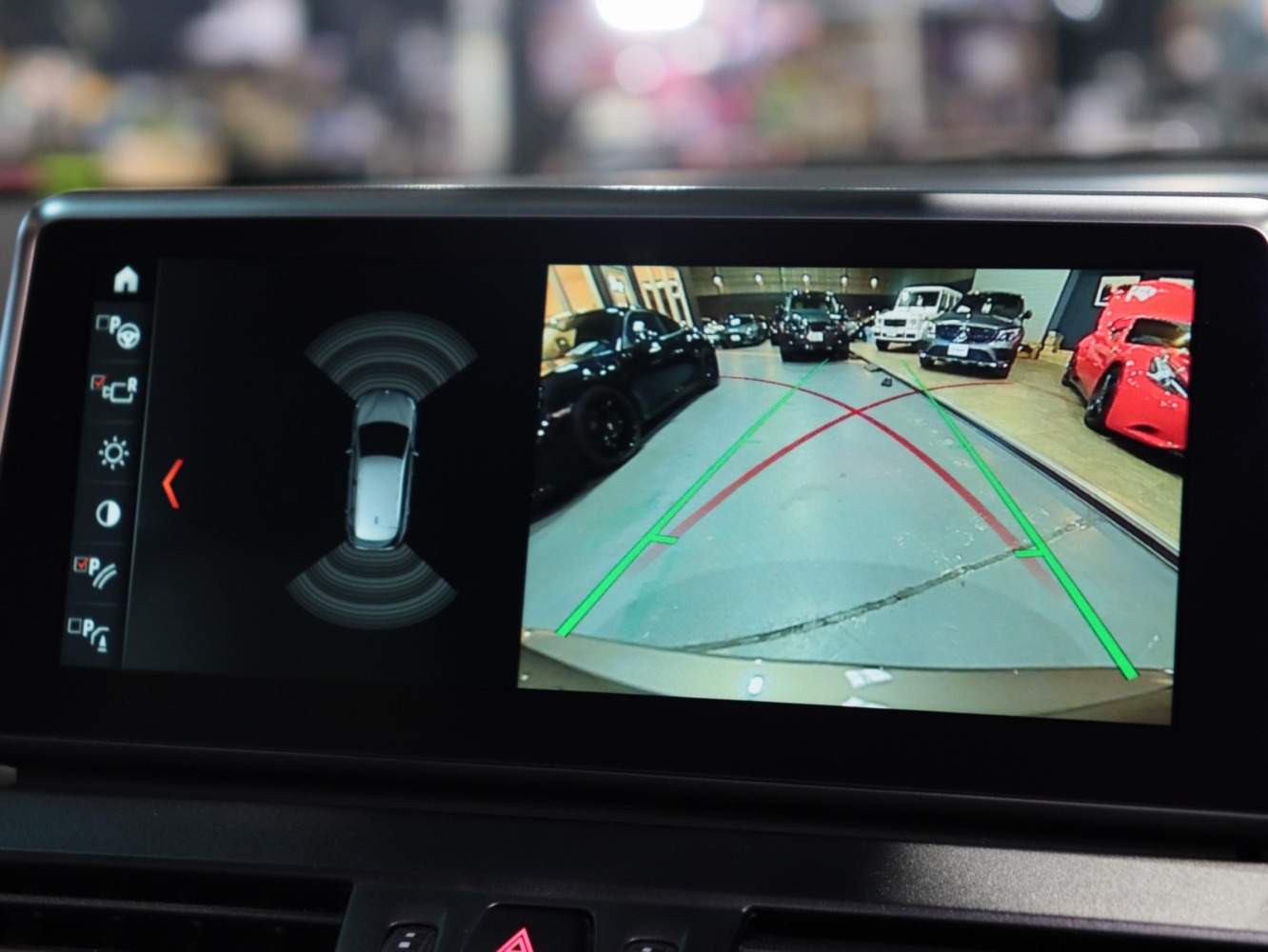 ＢＭＷ　２１８ｄ　アクティブツアラー　ラグジュアリー