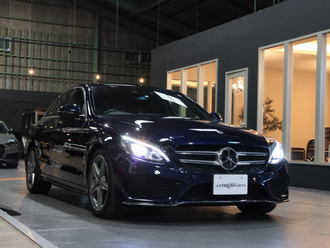 メルセデスベンツ　Ｃ１８０　ローレウスエディション