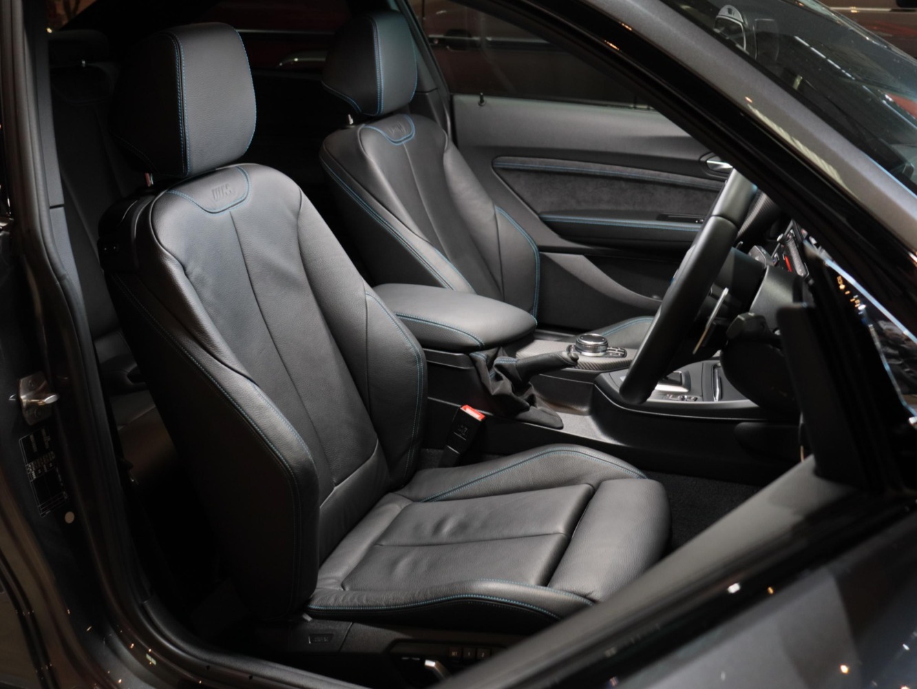 ＢＭＷ　Ｍ２　ベースグレード　