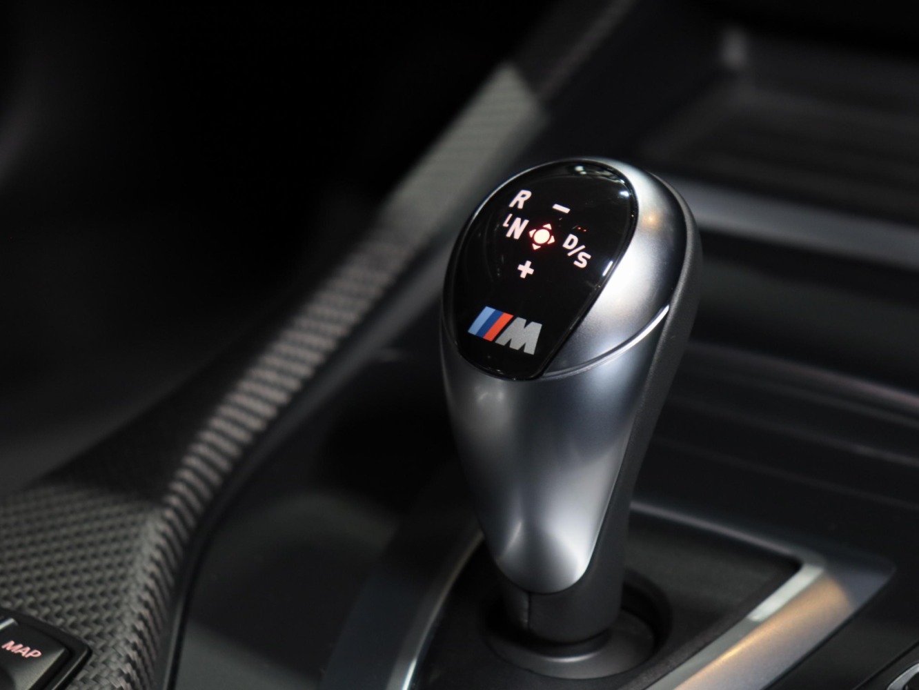 ＢＭＷ　Ｍ２　ベースグレード　