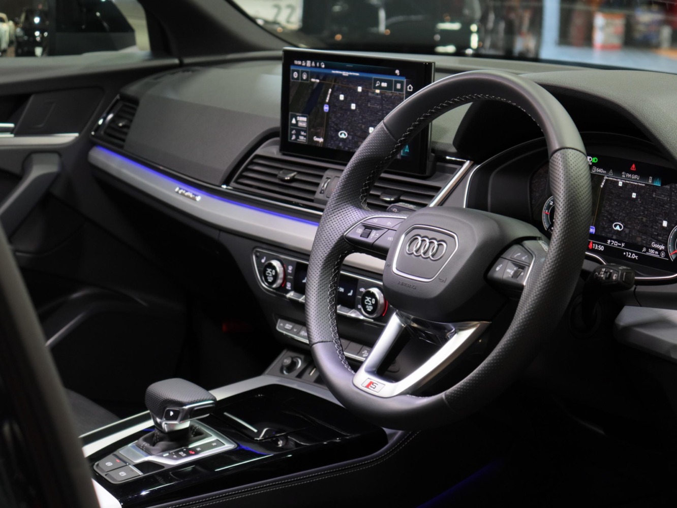 アウディ　Ｑ５　４０ＴＤＩ　Ｓライン　ブラックスタイリングＰＫＧ