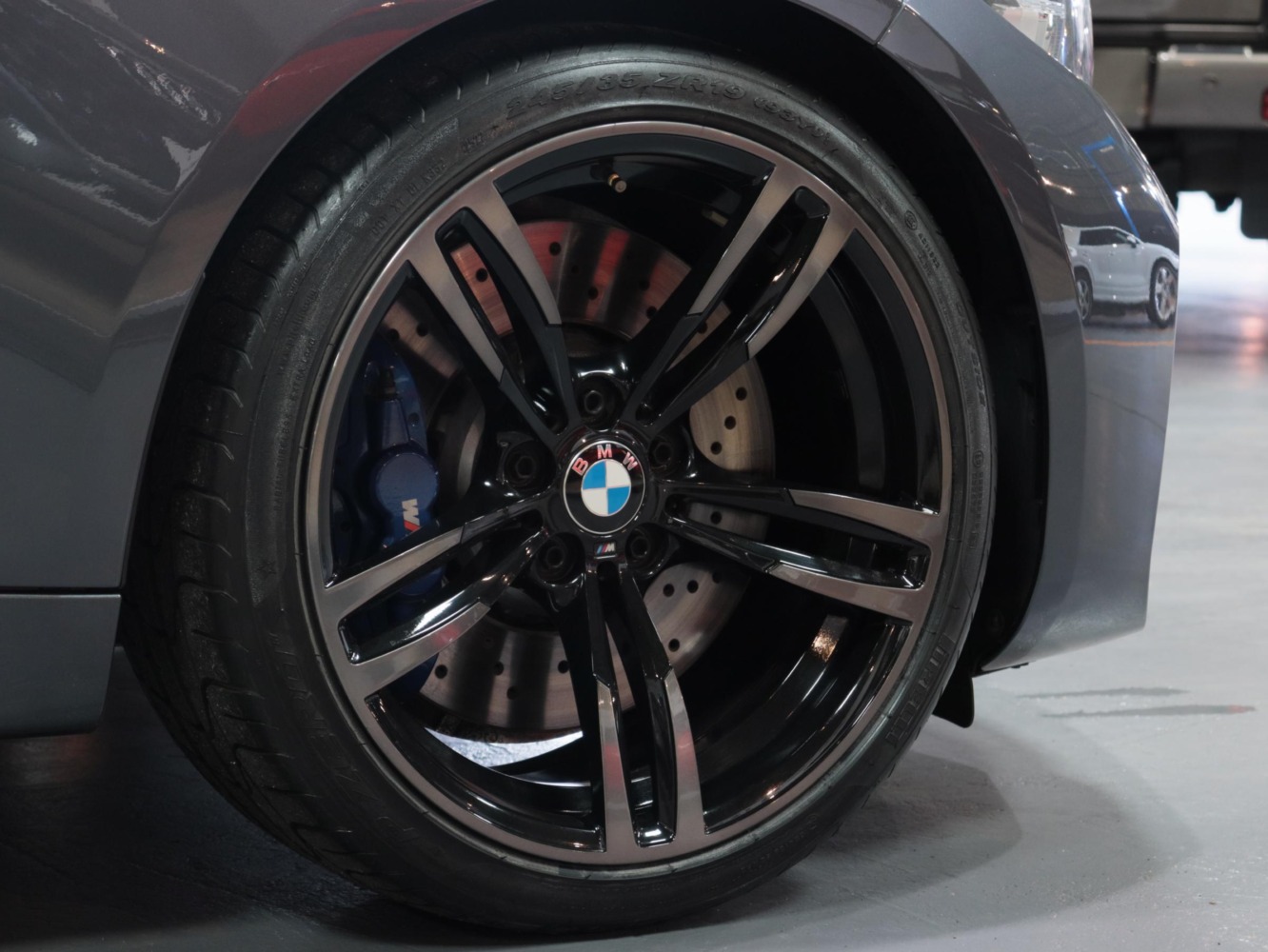 ＢＭＷ　Ｍ２　ベースグレード　