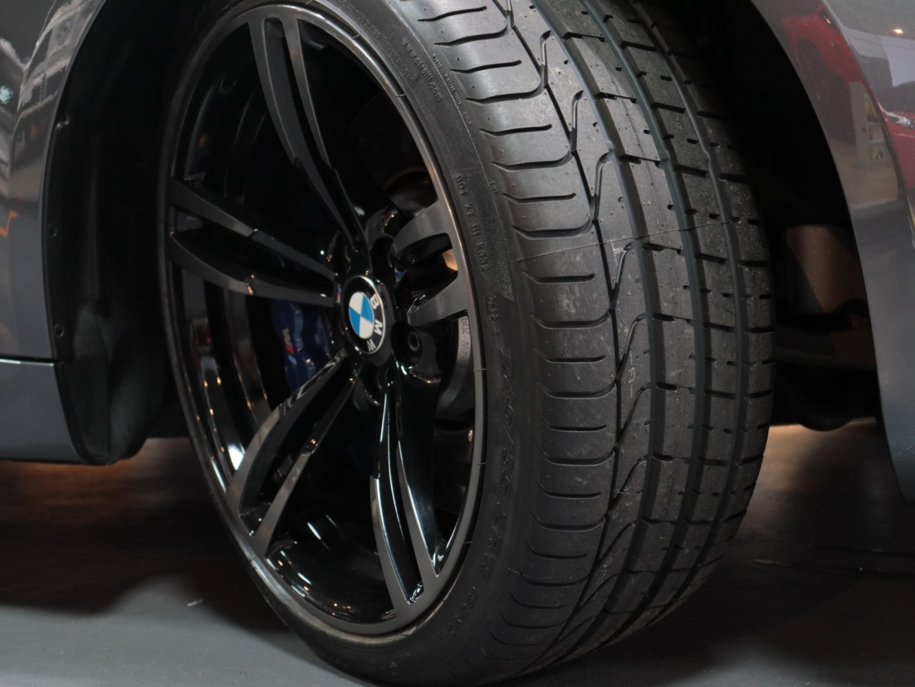 ＢＭＷ　Ｍ２　ベースグレード　