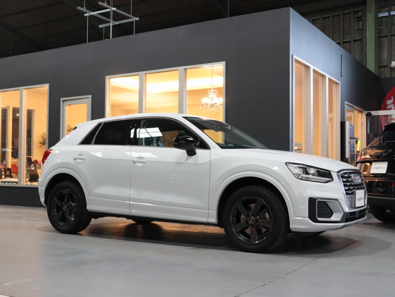 アウディ　Ｑ２　３５ＴＤＩスポーツ　