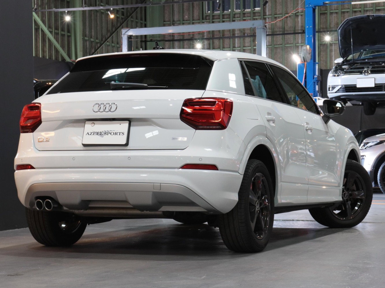 アウディ　Ｑ２　３５ＴＤＩスポーツ　