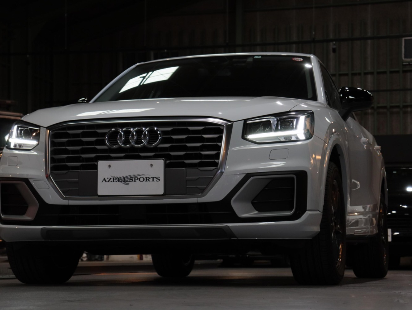 アウディ　Ｑ２　３５ＴＤＩスポーツ　
