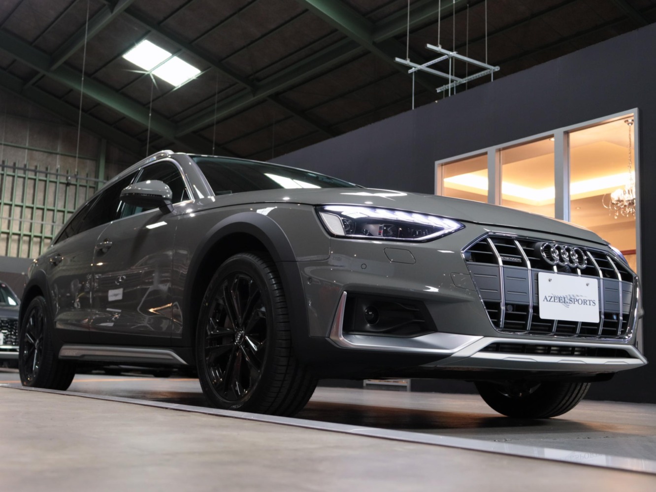 アウディ　Ａ４オールロードクワトロ　２．０　４ＷＤ