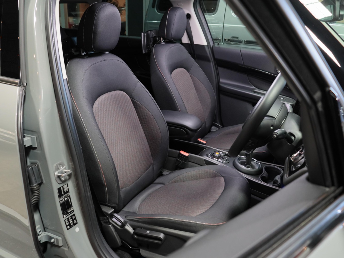 ＭＩＮＩ　クロスオーバー　クーパーＤ　オール４