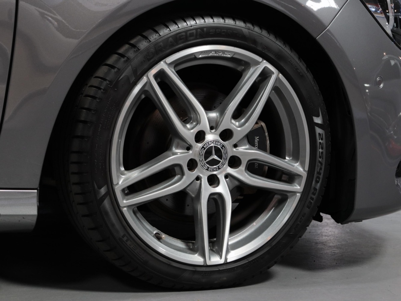 メルセデスベンツ　ＣＬＡ１８０　スポーツ