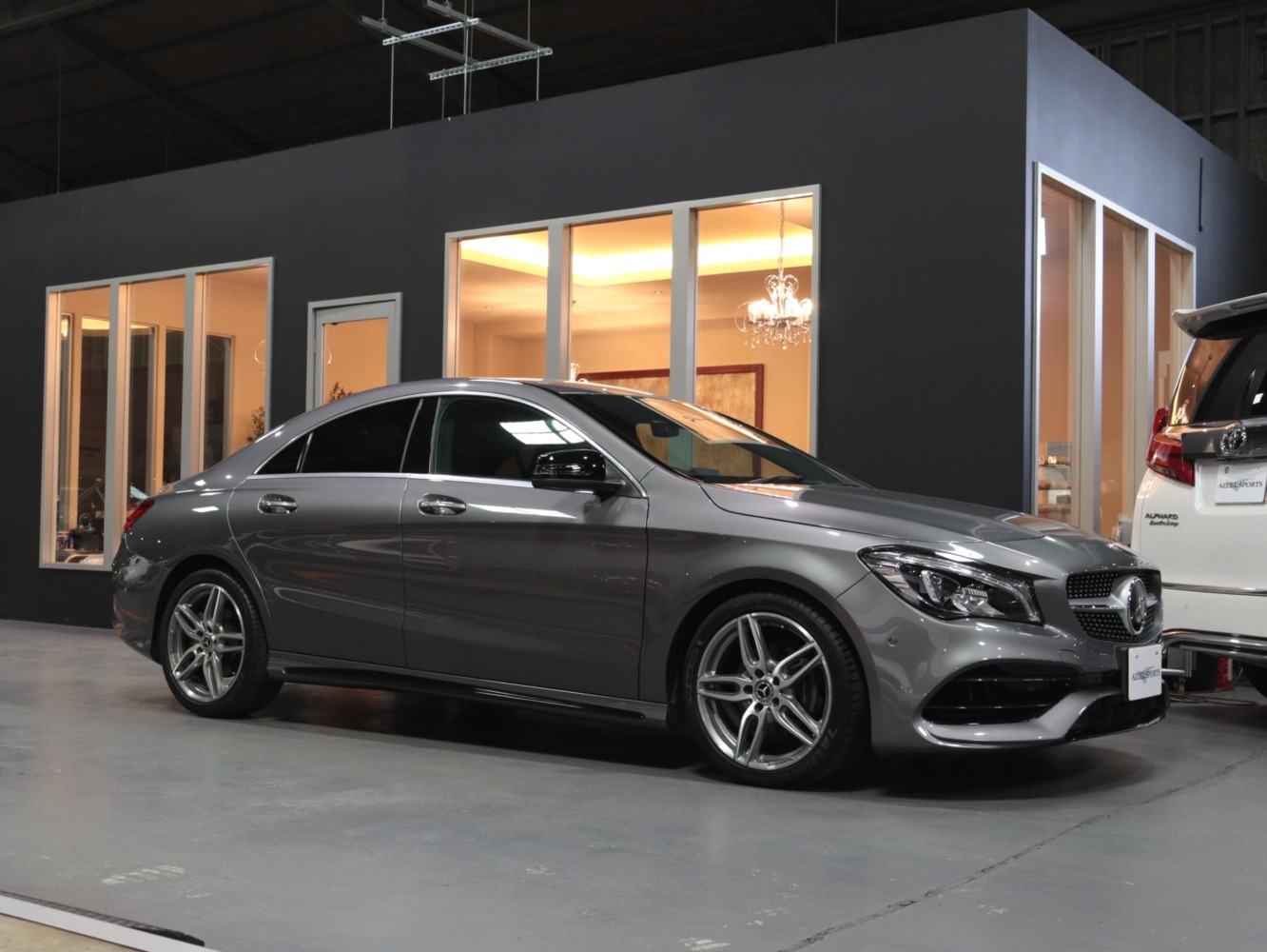 メルセデスベンツ　ＣＬＡ１８０　スポーツ