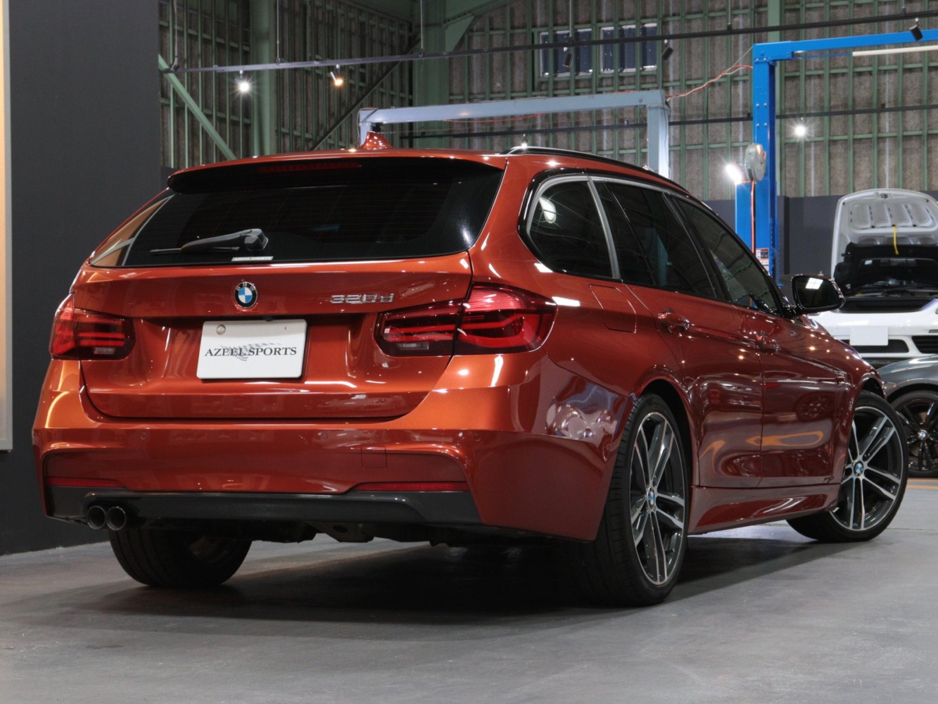 ＢＭＷ　３２０ｄ　ツーリング　Ｍスポーツ　エディションシャドー（特別仕様車）
