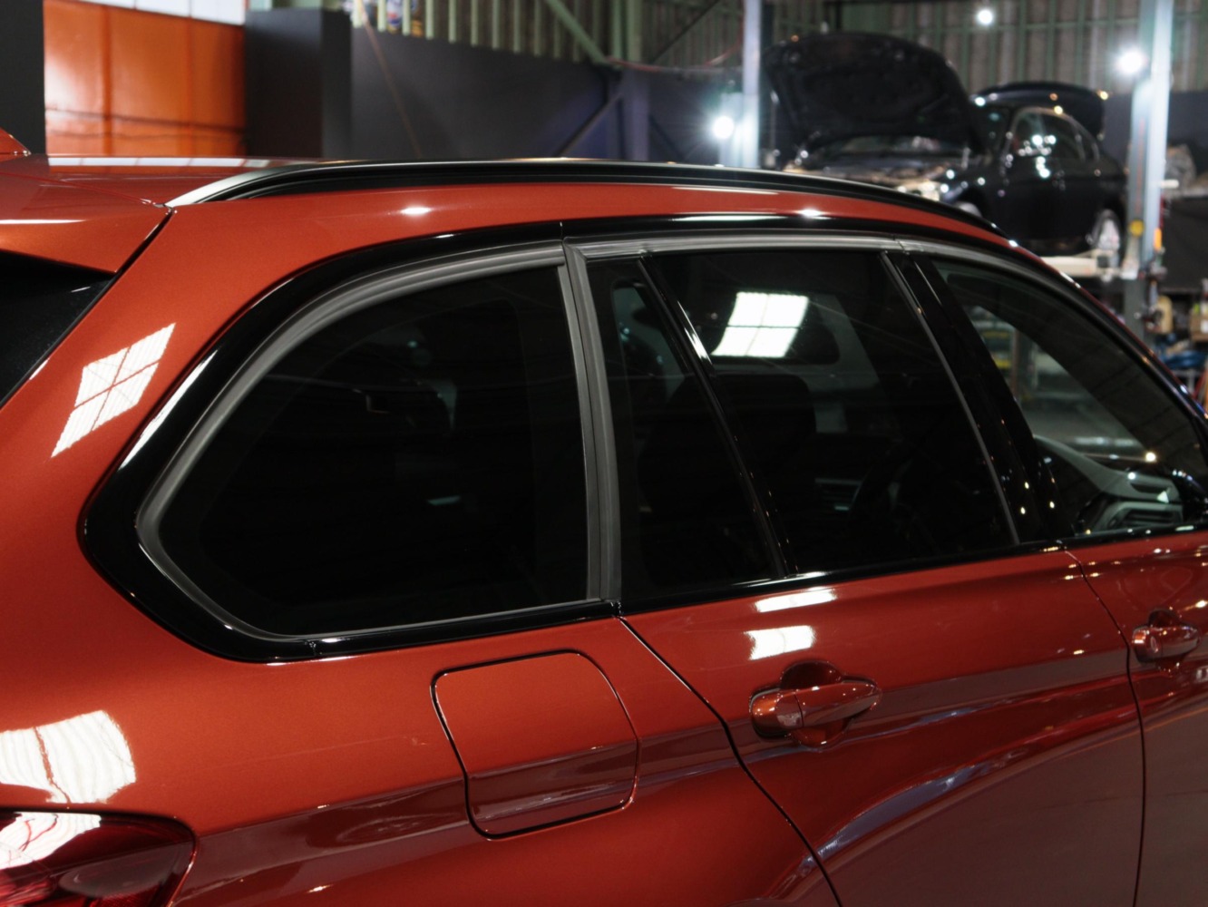 ＢＭＷ　３２０ｄ　ツーリング　Ｍスポーツ　エディションシャドー（特別仕様車）