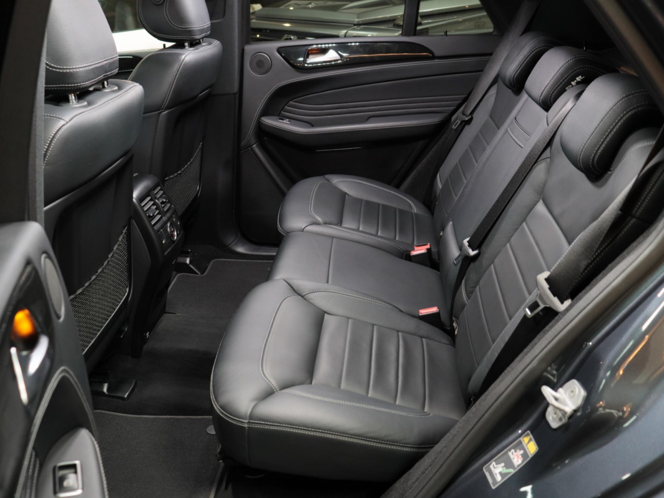 メルセデスベンツ　ＭＬ３５０　ブルーテック　４マチック