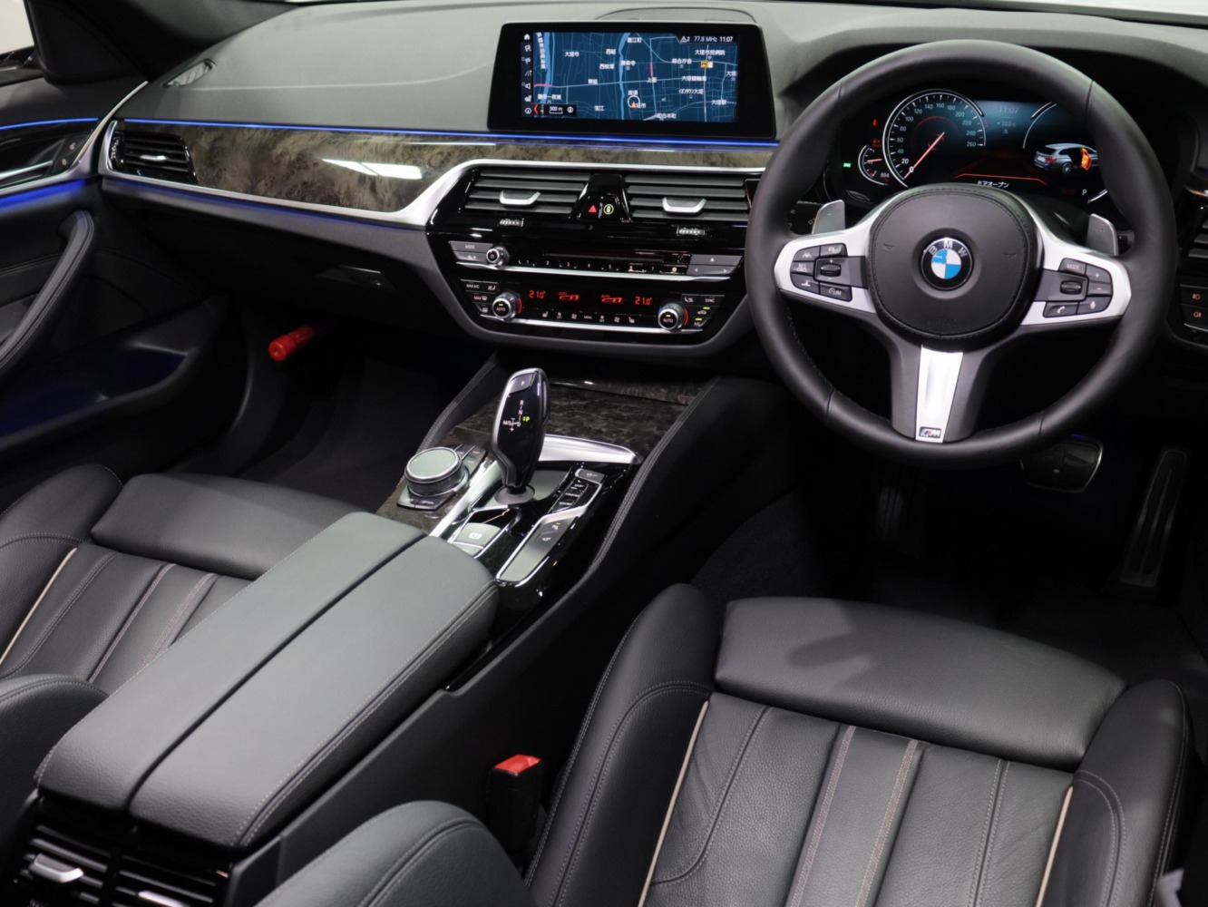 ＢＭＷ　５２３ｄツーリング　Ｍスポーツ