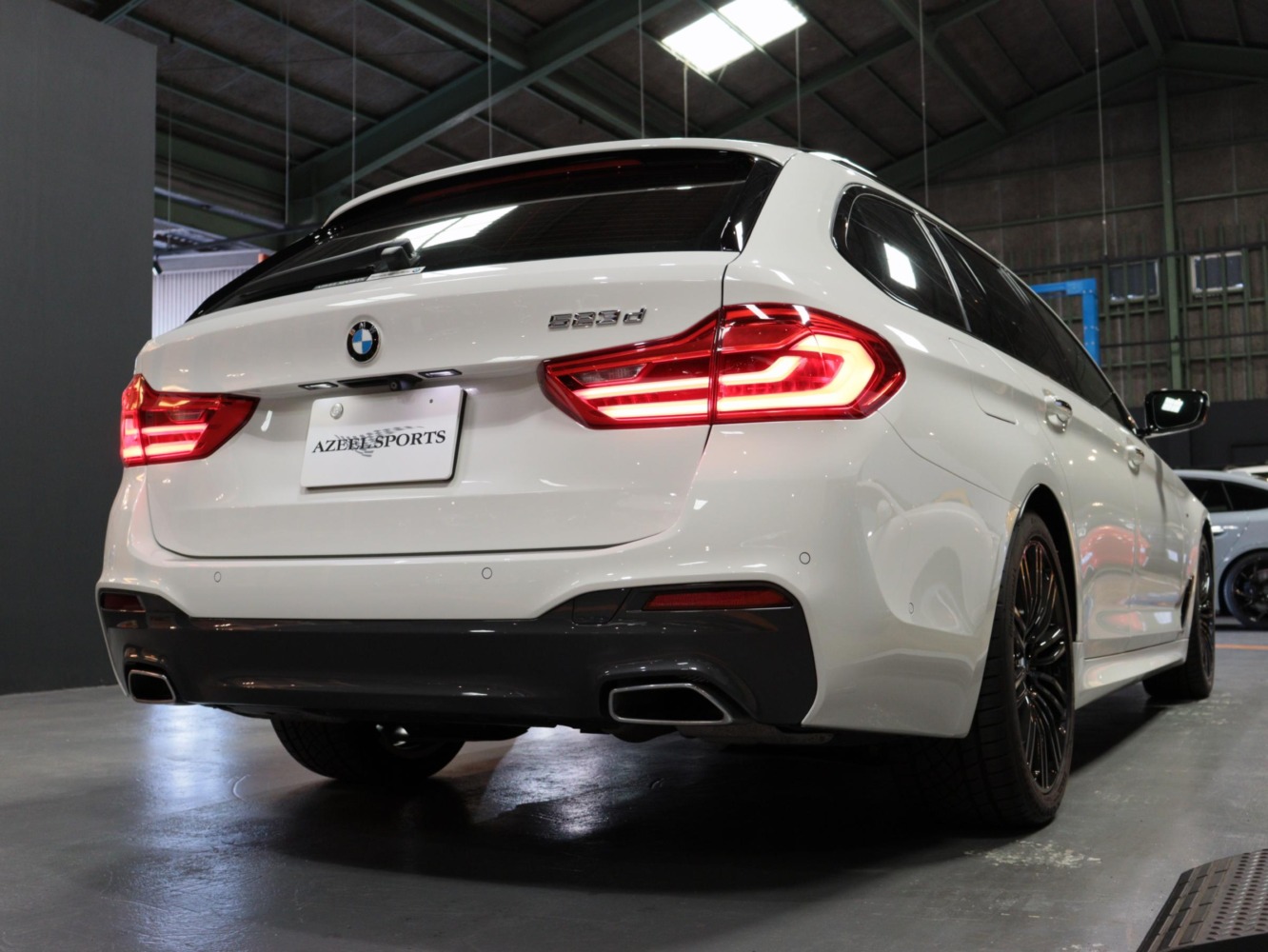 ＢＭＷ　５２３ｄツーリング　Ｍスポーツ