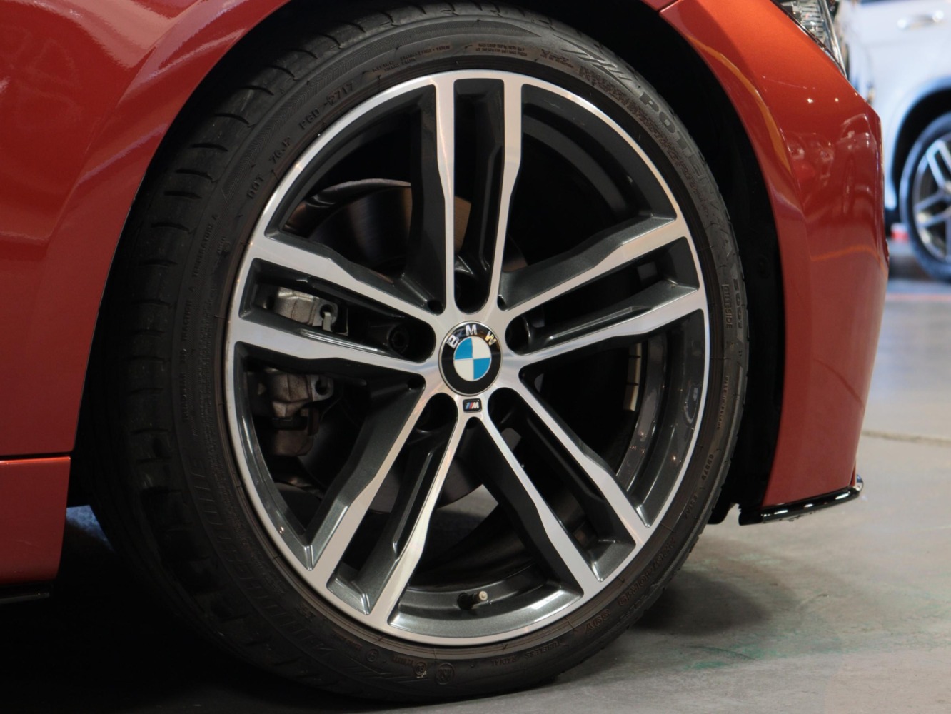 ＢＭＷ　３２０ｄ　ツーリング　Ｍスポーツ　エディションシャドー