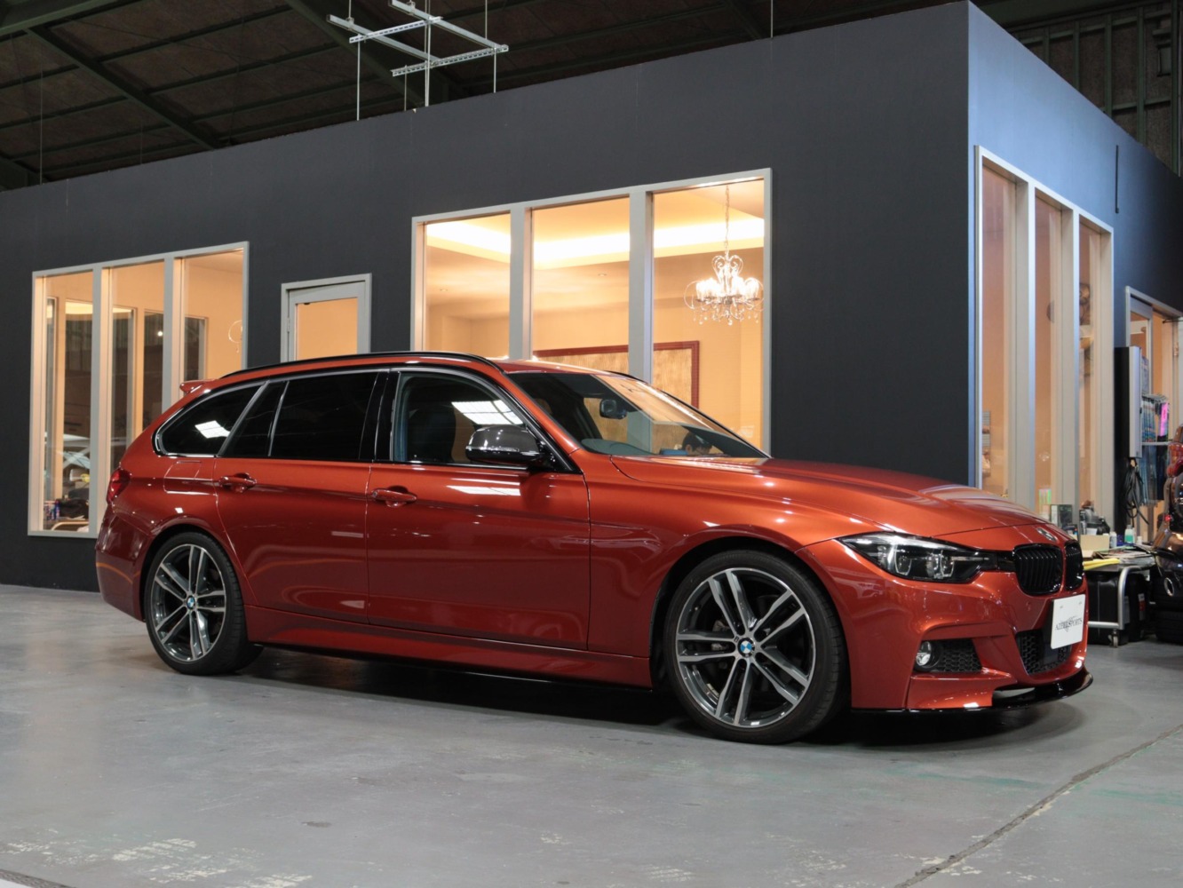 ＢＭＷ　３２０ｄ　ツーリング　Ｍスポーツ　エディションシャドー