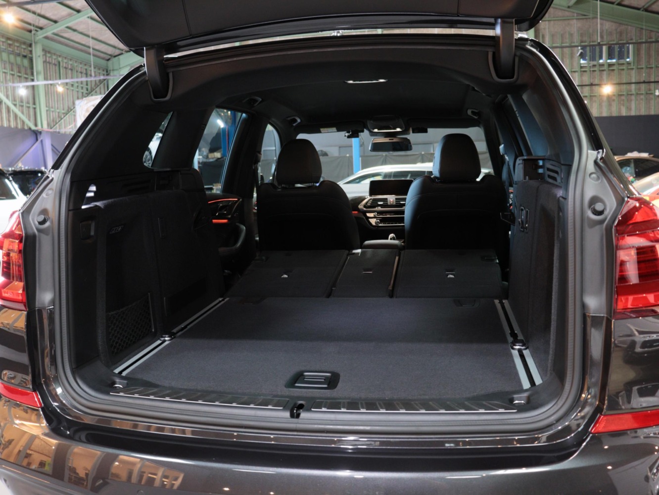 ＢＭＷ　Ｘ３　ｘＤｒｉｖｅ　２０ｄ　Ｍスポーツ