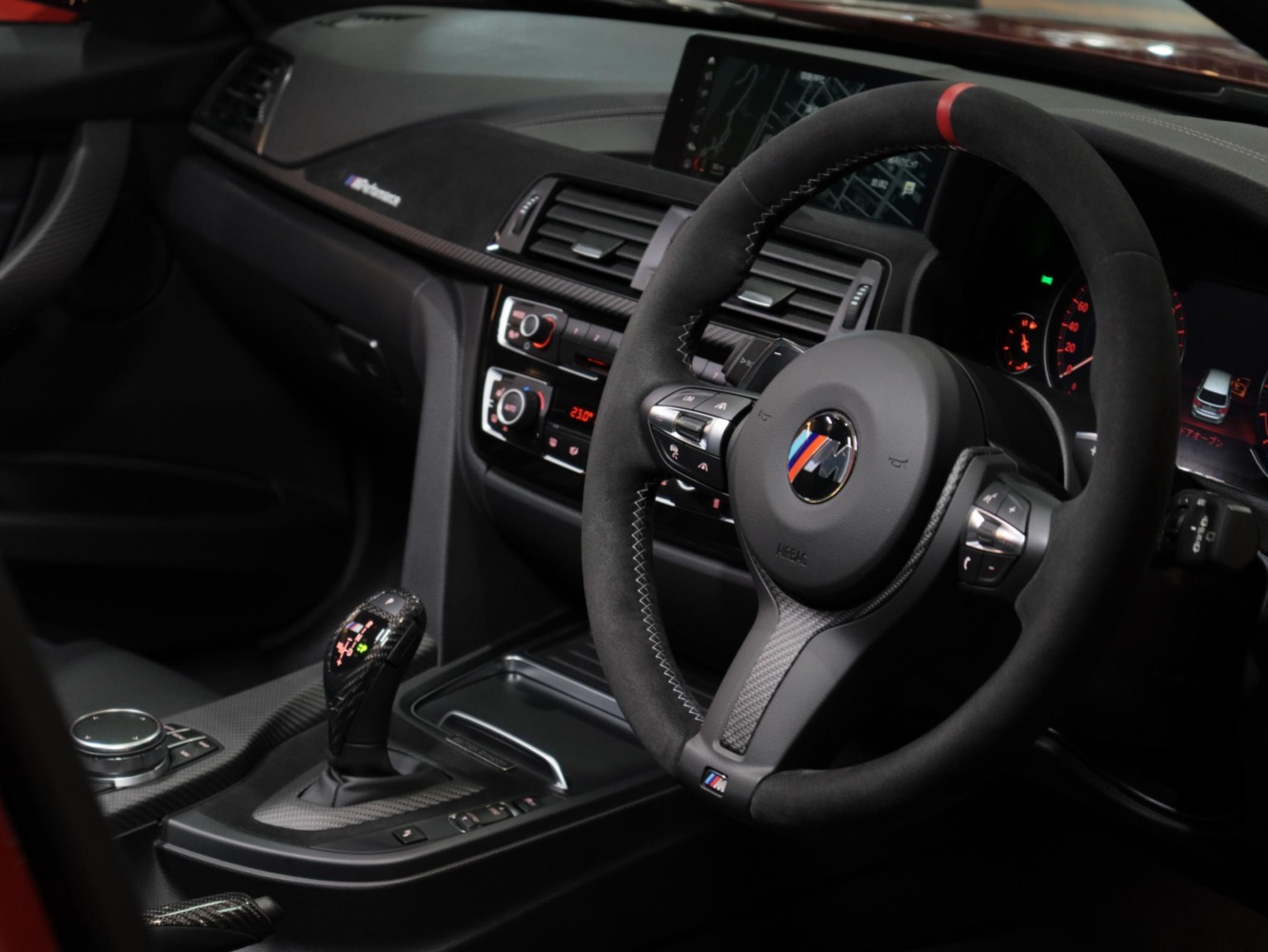 ＢＭＷ　３２０ｄ　ツーリング　Ｍスポーツ　エディションシャドー