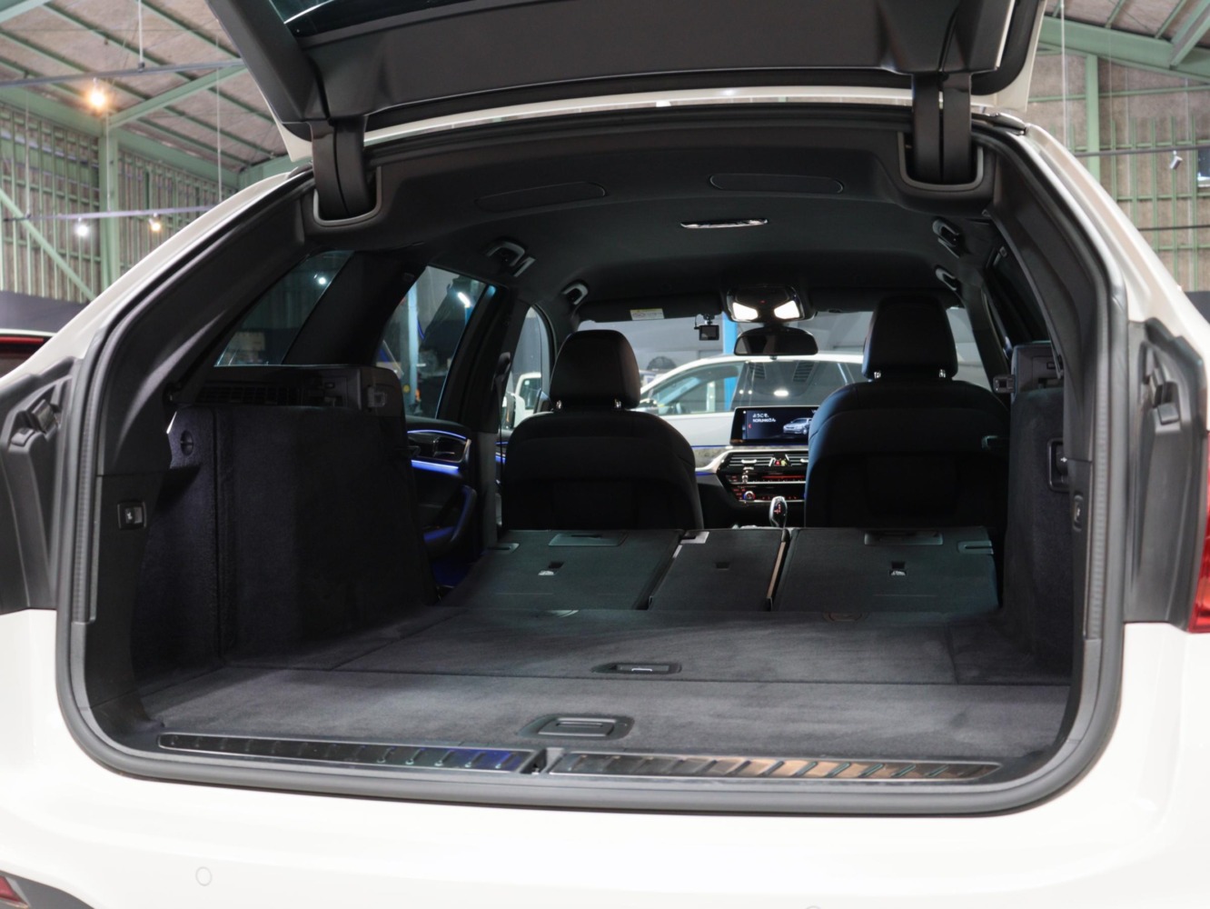 ＢＭＷ　５２３ｄツーリング　Ｍスポーツ