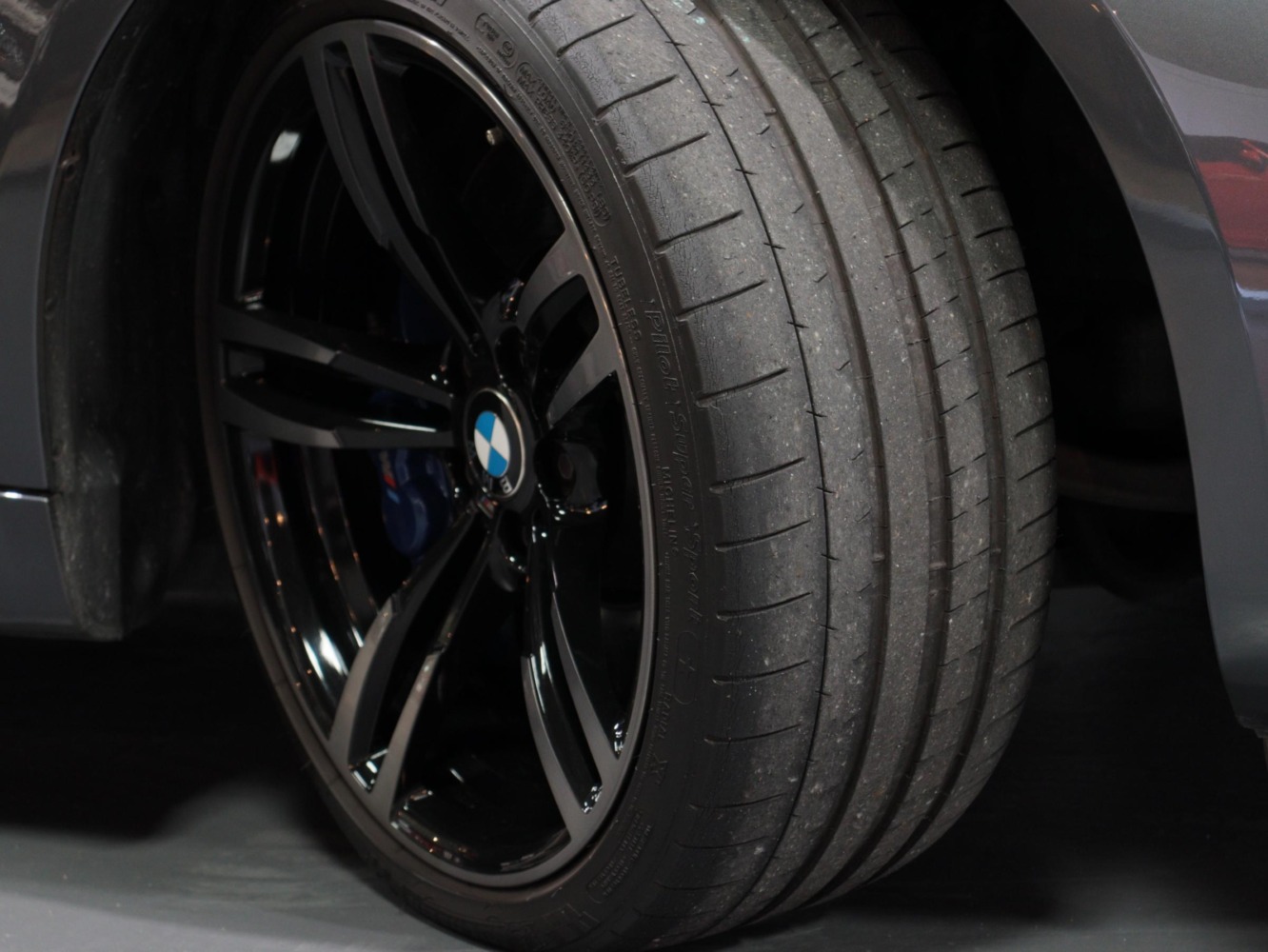 ＢＭＷ　Ｍ２　ＤＣＴ　ベースグレード