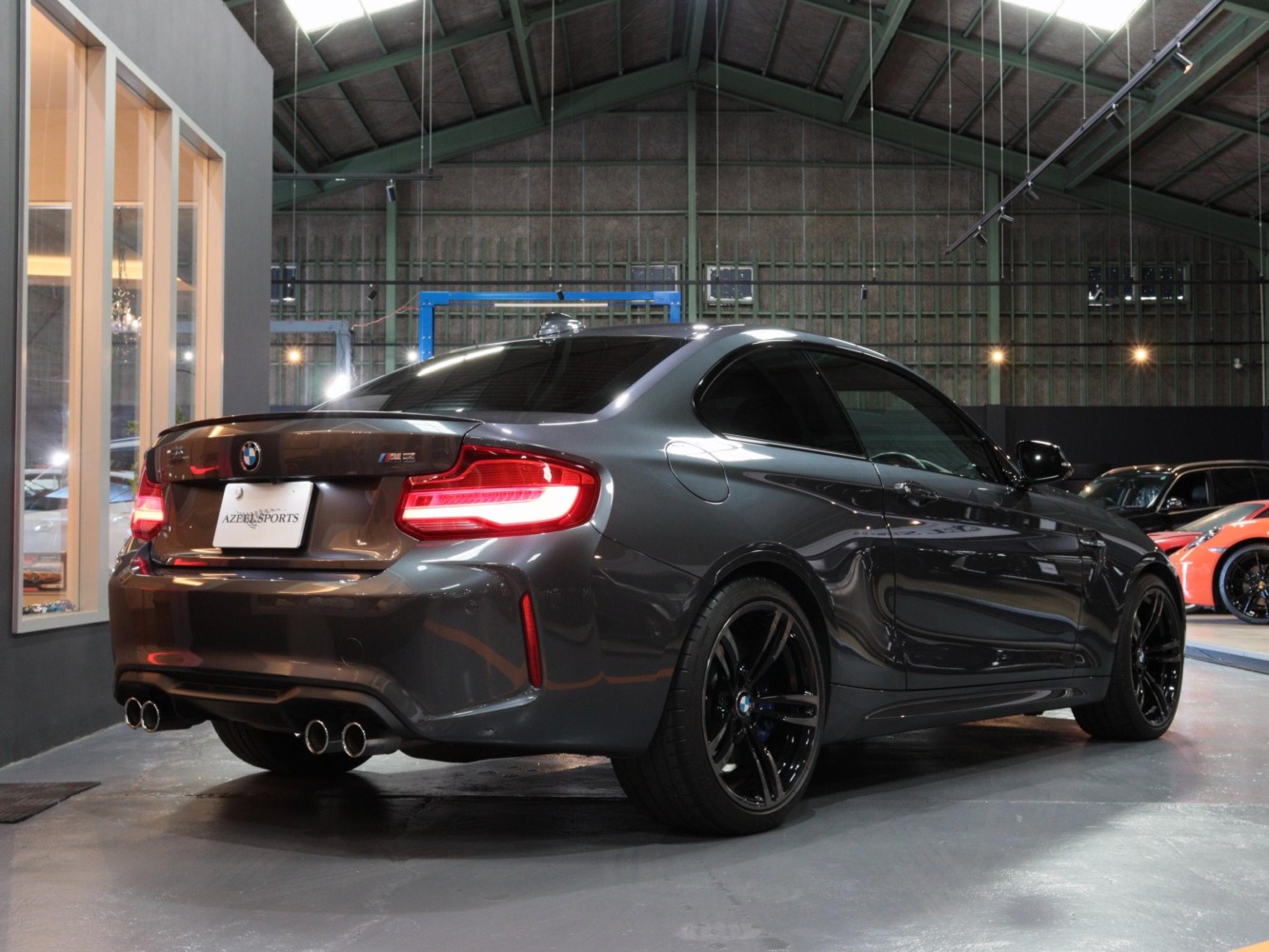 ＢＭＷ　Ｍ２　ＤＣＴ　ベースグレード