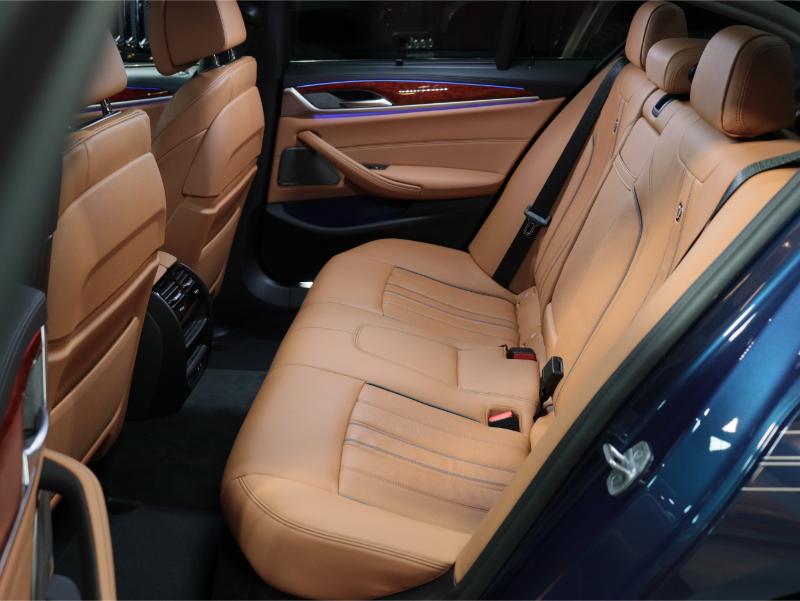 ＢＭＷアルピナ	アルピナ Ｄ５ Ｓ　リムジン　オールラッド