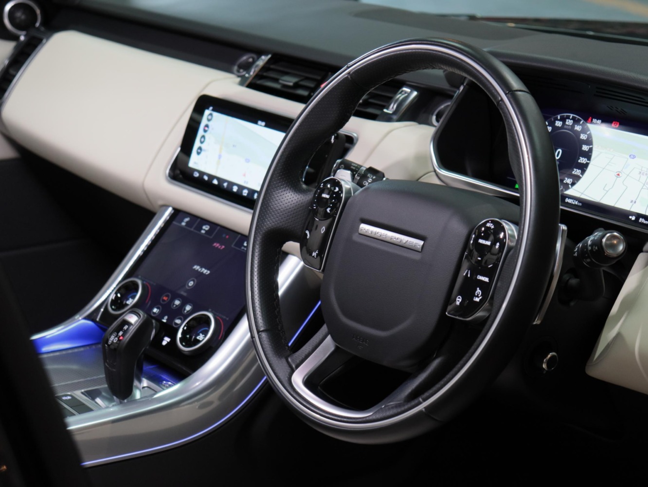 ランドローバー　レンジローバースポーツ 　ＨＳＥ　ダイナミック　２５８ＰＳ