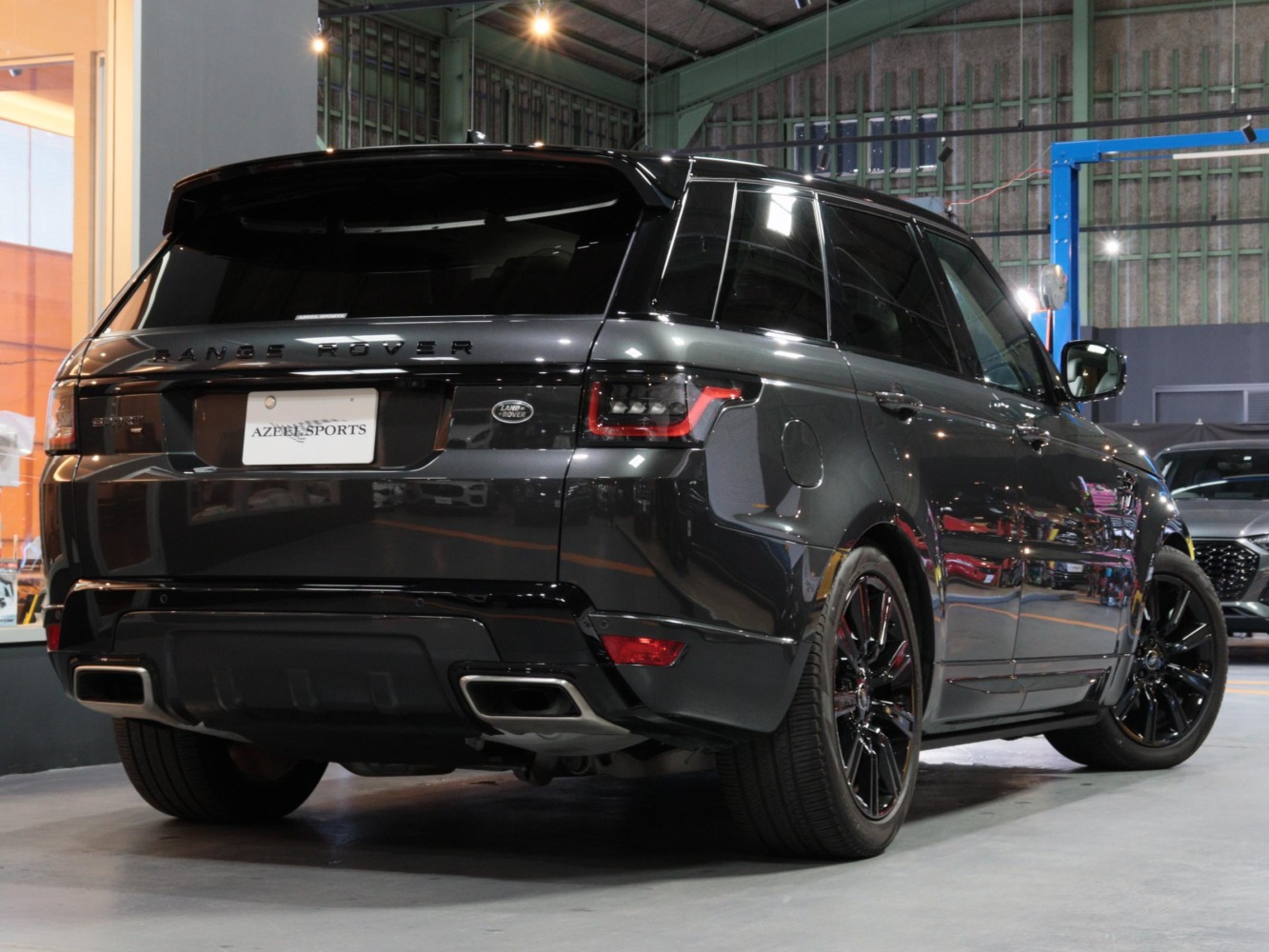 ランドローバー　レンジローバースポーツ 　ＨＳＥ　ダイナミック　２５８ＰＳ