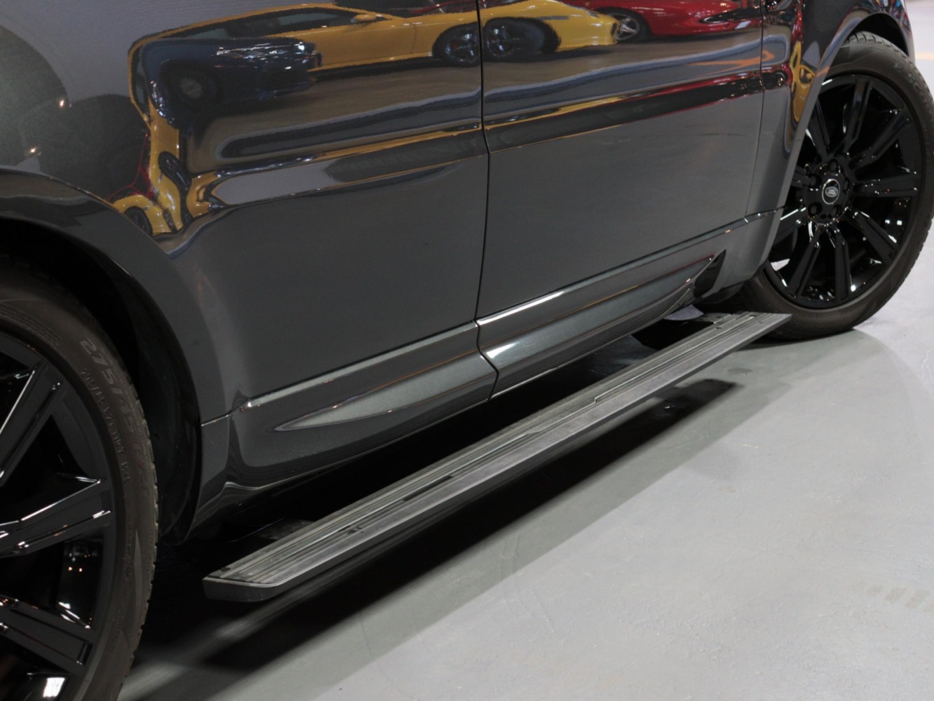 ランドローバー　レンジローバースポーツ 　ＨＳＥ　ダイナミック　２５８ＰＳ