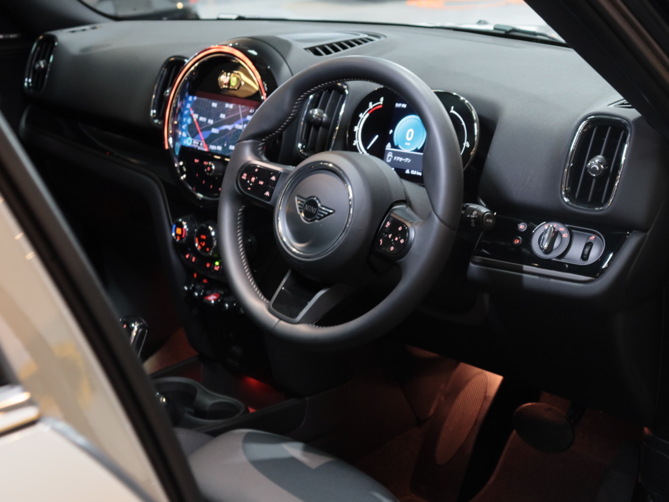 ＭＩNＩ　クーパーＤ　クロスオーバー　ハイランド・エディション