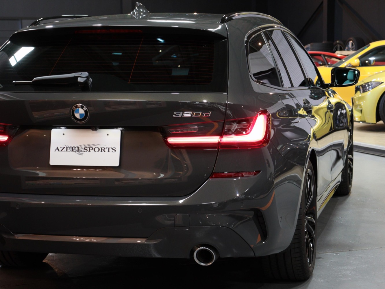 BMW ３シリーズツーリング　320d xドライブ ツーリングMスポーツ 4WD