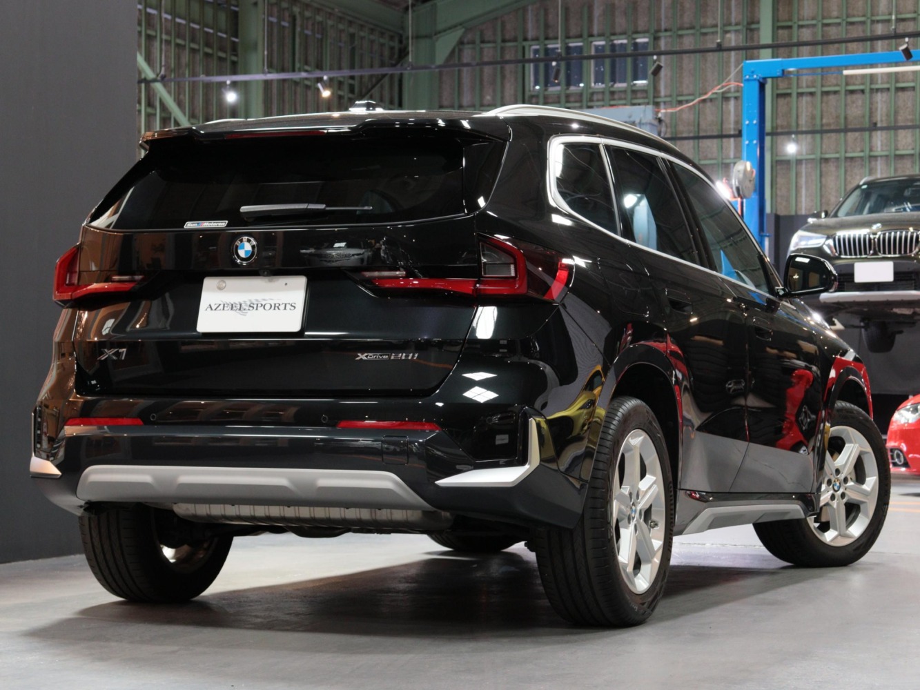 BMW X1　xドライブ20i xラインDCT 4WD