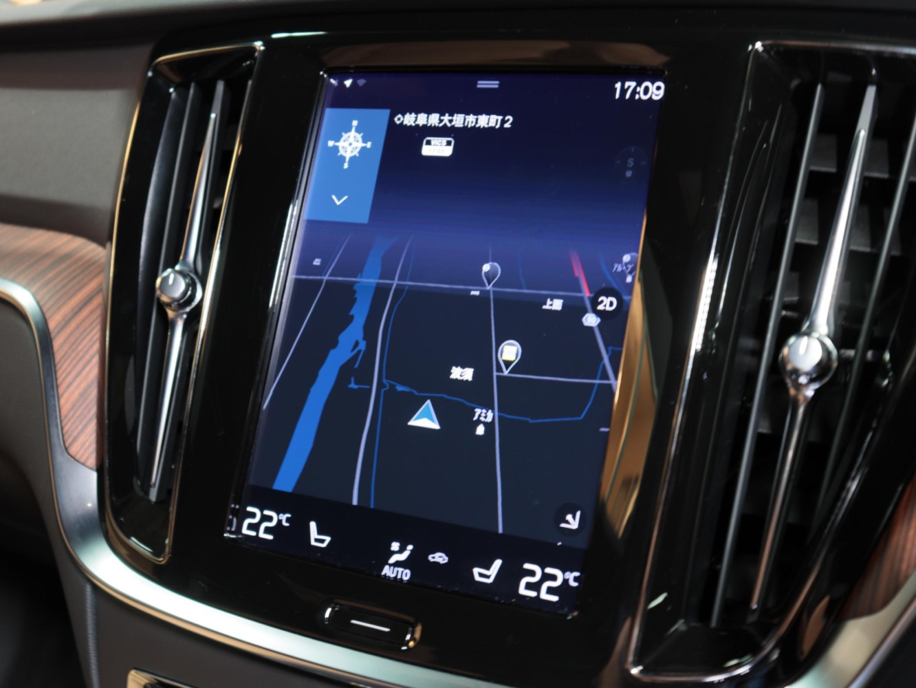 ボルボ　V60　クロスカントリー　B5　AWD　プロ　4WD