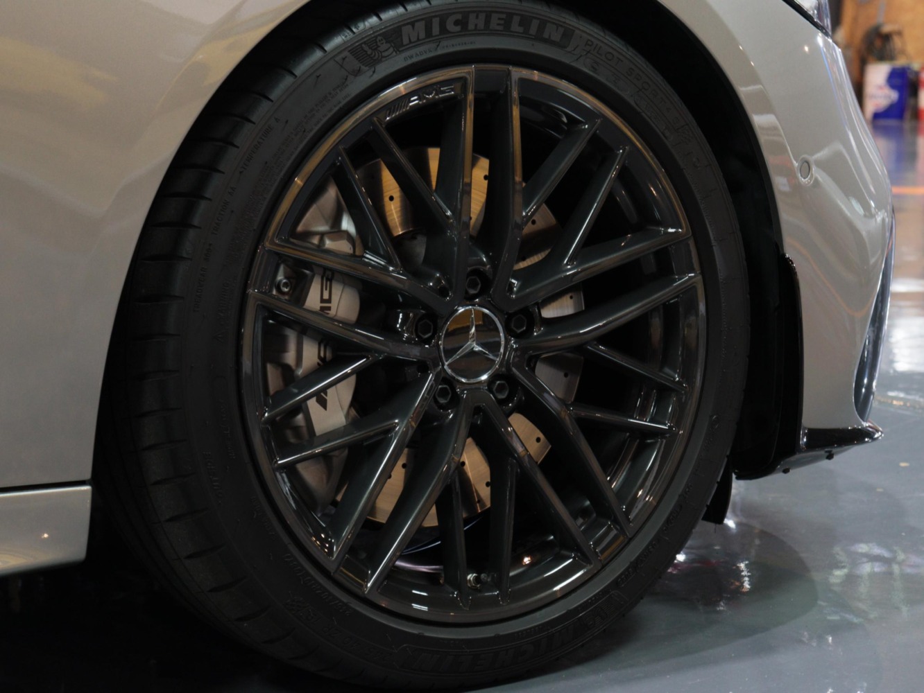 メルセデスＡＭＧ　Ｃ４３ ４マチック　ステーションワゴン