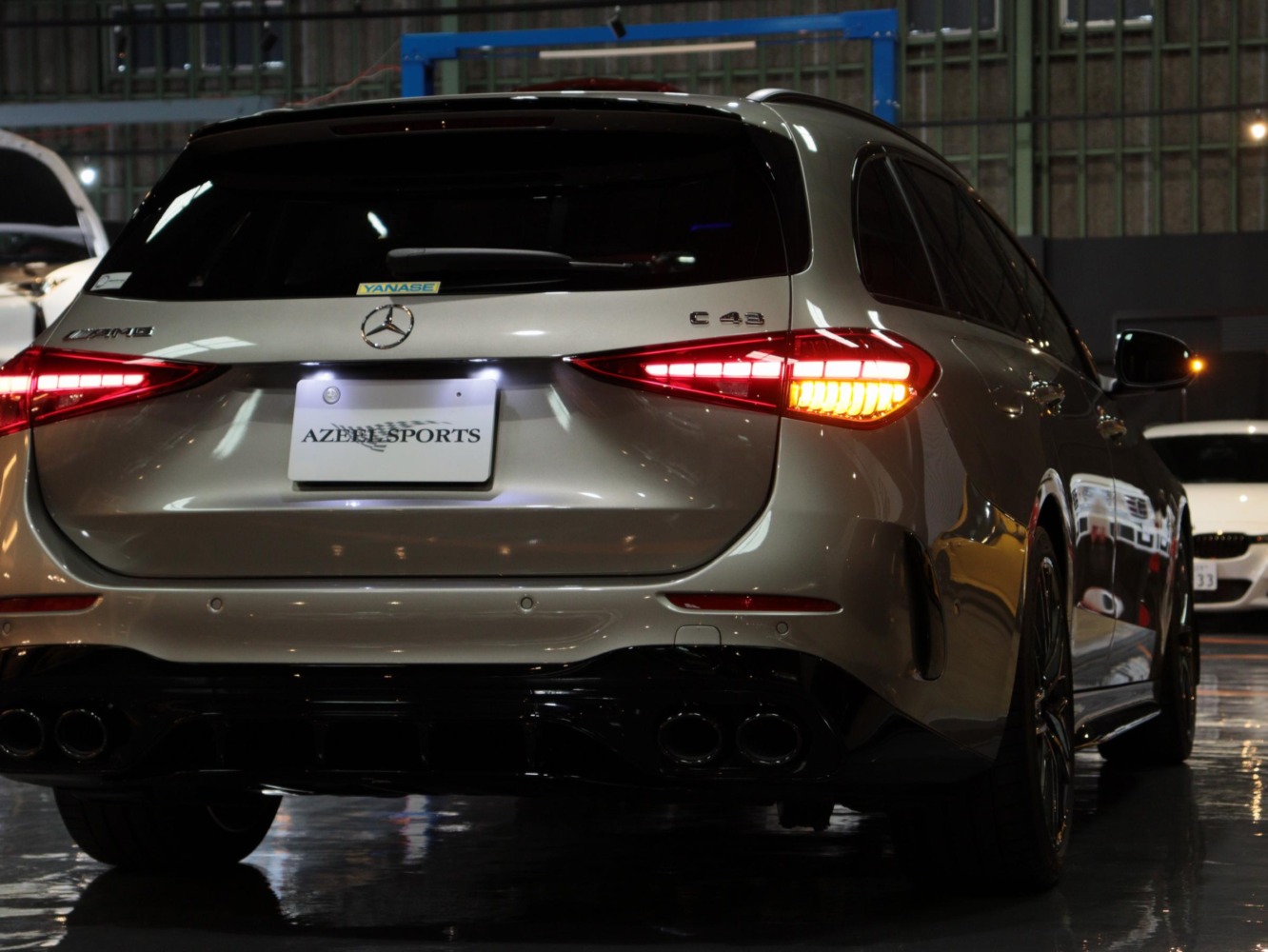メルセデスＡＭＧ　Ｃ４３ ４マチック　ステーションワゴン