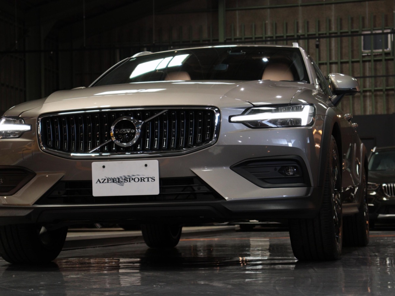 ボルボ　V60　クロスカントリー　B5　AWD　プロ　4WD