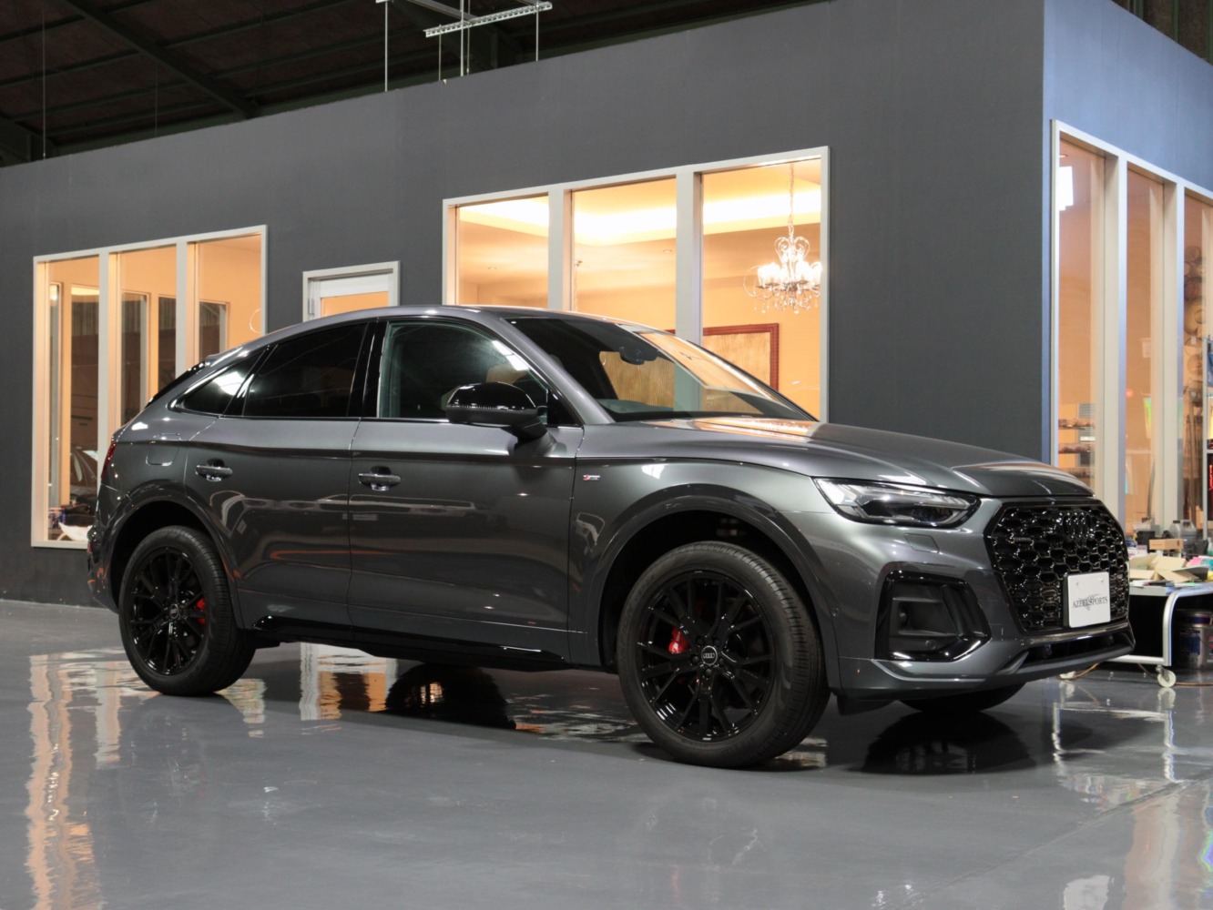 アウディ　Ｑ５ スポーツバック　４０ＴＤＩクワトロ　Ｓライン