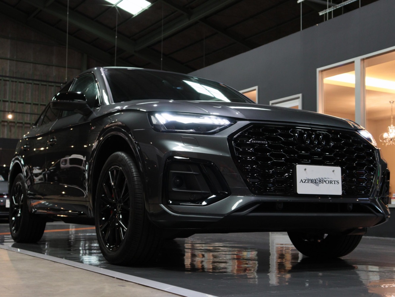 アウディ　Ｑ５ スポーツバック　４０ＴＤＩクワトロ　Ｓライン