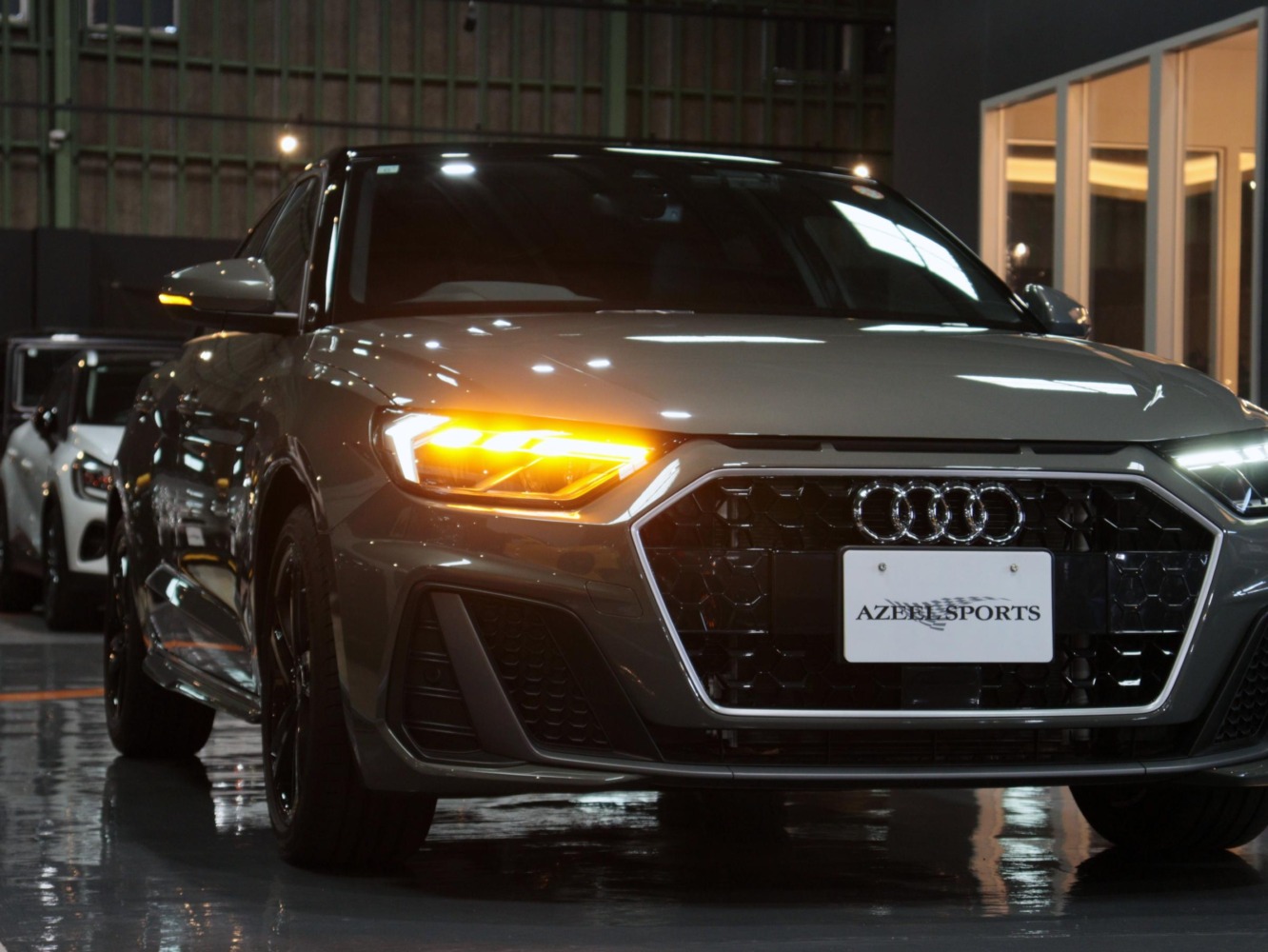 アウディ　Ａ１スポーツバック　２５ＴＦＳＩ　Ｓライン