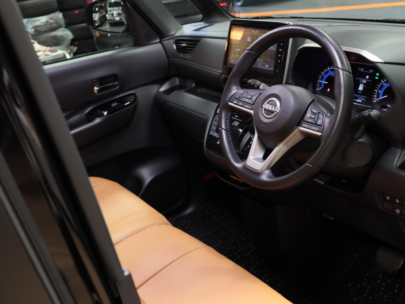 日産　ルークス　ハイウェイスター　Ｇターボ　アーバンクローム　プロパイロット